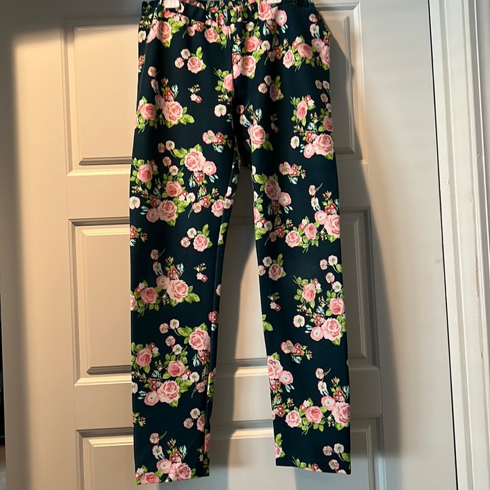 Matilda Jane teen/tween line 435. Floral leggings. Never worn.